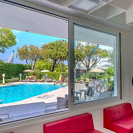 Hotel Family Alexander 3*